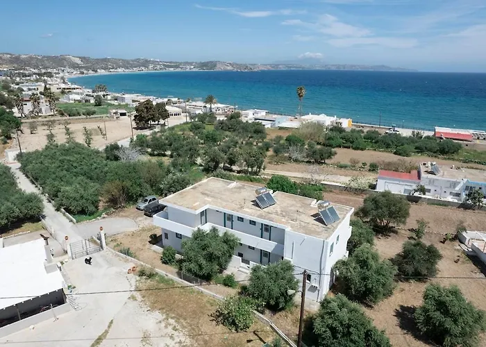 아파트 Xenia's 2 Kamári